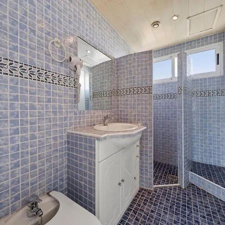 Medusas By Interhome *